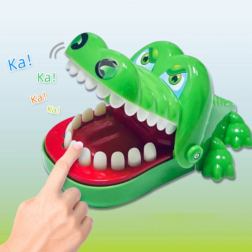 Crocodile Teeth Toy, Children's Crocodile Bites Fingers, Reaction Training Novelty Children's Luck Game Trick Decompression Toy
